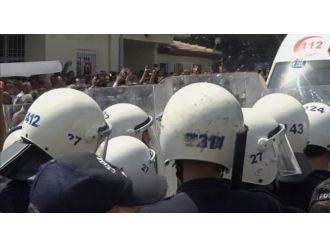 Gaziantep’teki cenaze namazında provokasyon