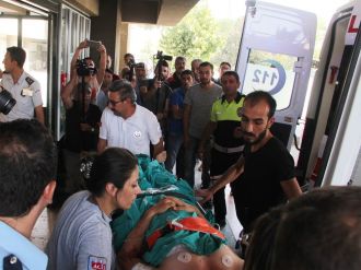 Tunceli’deki saldırıda yaralanan 2 polis Elazığ’a getirildi