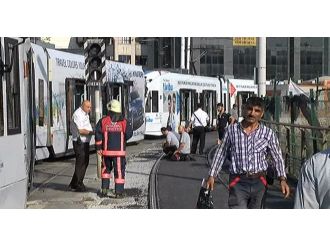 İstanbul’da tramvay kazası: Seferler durdu