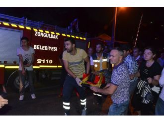 Minibüs devrildi: 4 yaralı