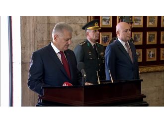 YAŞ üyeleri Anıtkabir’de