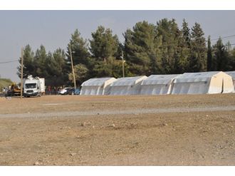 Suriye sınırına sahra hastanesi kuruldu