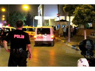 Gaziantep Valiliği önünde hareketli dakikalar