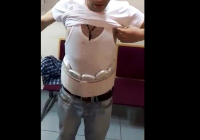 Canlı bomba sanıldı, uyuşturucu satıcısı çıktı