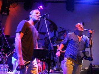 Cem Yılmaz çaldı, Ozan Güven söyledi