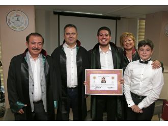 10 yaşında dava kazanmıştı, şimdi avukat oldu