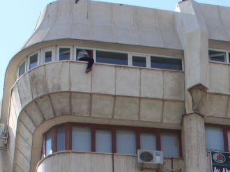 Eşiyle tartışınca intihar etmek istedi