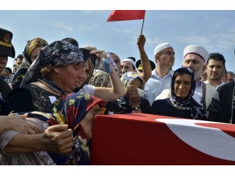 Balıkesir şehidine ağladı