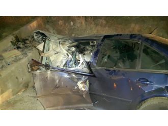 Balayından dönen çift kazada can verdi