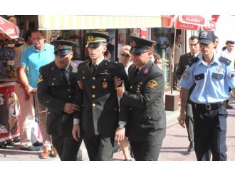 Konuşma yaptığı sırada fenalaştı