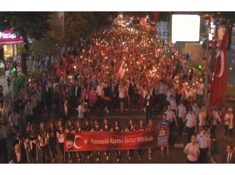 Beşiktaş’ta "fener alaylı" bayram coşkusu