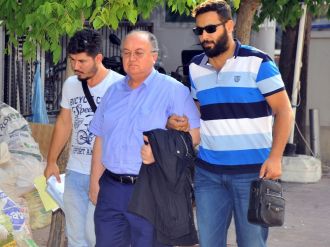 Gülen için Bornova’da köşk almış