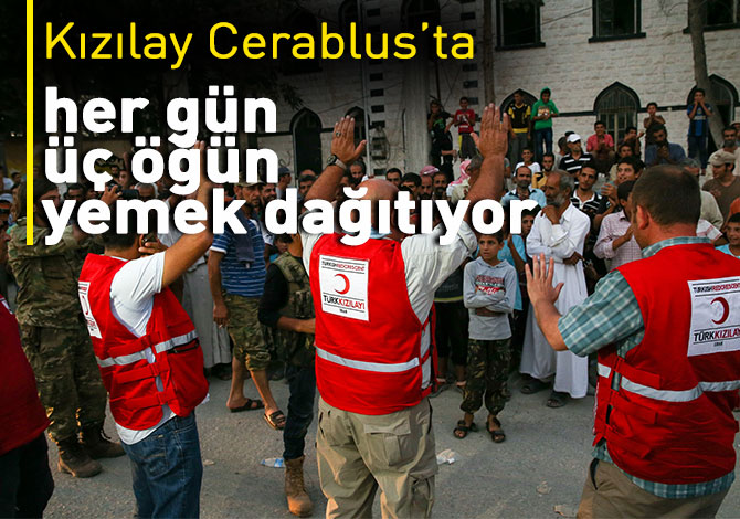 Kızılay, Cerablus’ta her gün üç öğün yemek dağıtıyor