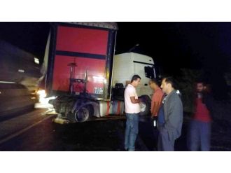 Kamyon ile TIR’ın arasında can verdi
