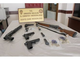 Bu silahlar düğünde ele geçirildi