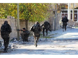 Şemdinli’de çatışmalar yeniden başladı