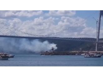 3. Köprü yakınındaki yangın söndürüldü