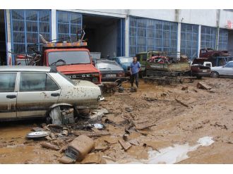 Şiddetli yağışlar hasara yol açtı