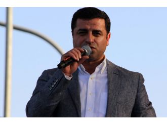 Demirtaş PKK’ya “terör örgütü” demedi