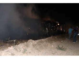 TIR alev alev yandı: 2 ölü