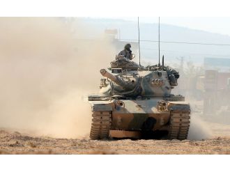 Türk tankları Çobanbey’e girdi