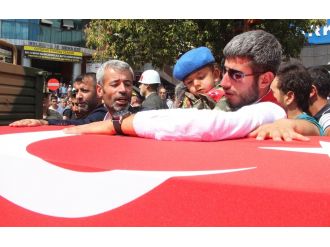 Elazığlı şehit uzman çavuş, son yolculuğuna uğurlandı