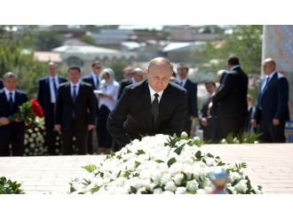 Putin Kerimov’un mezarını ziyaret etti