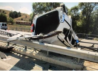 Düğün yolunda kaza: 6 yaralı