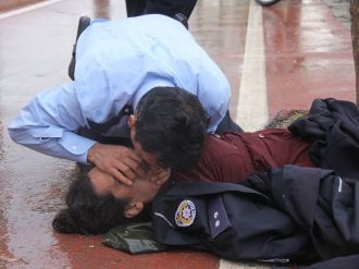 O komiser FETÖ’den tutuklandı