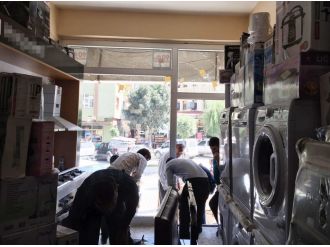 Şemdinli’de bir iş yeri tarandı