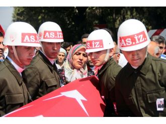 Suriye’de şehit düşen uzman çavuşa veda