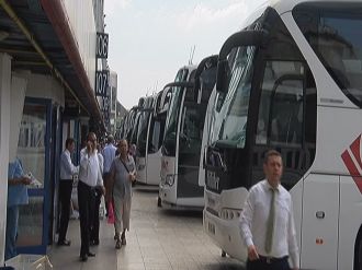 Biletler tükenince ek seferler konuldu