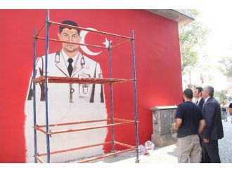 Demokrasi Meydanı’nı aydınlatan trafoya Ömer Halisdemir’in ismi verildi