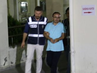 KCK davasına bakan hakim tutuklandı