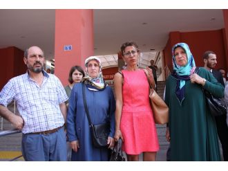 Silah kendiliğinden patlamış !