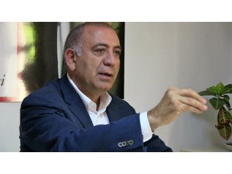 "Taksim Meydanında kendimi asmazsam..."