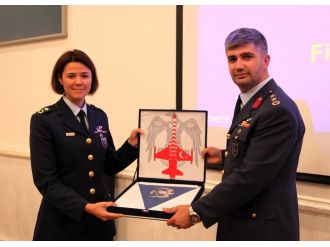 Türk Hava Kuvvetleri’nin ilk kadın filo komutanı