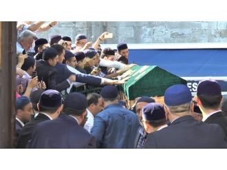 Eski Ulaştırma Bakanı son yolculuğuna uğurlandı