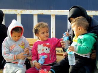 2 ayrı botta 73 sığınmacı kurtarıldı