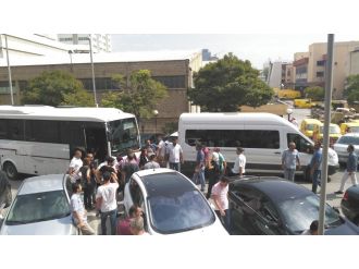 İzmir Adliyesi karıştı: 25 avukat gözaltında