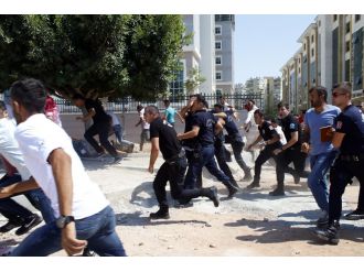 Adliyede duruşma sonrası arbede