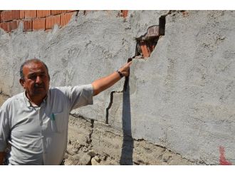 Bu mahalle her gün sallanıyor