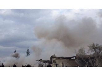 İdlib’de pazar yerine hava saldırısı: 25 ölü