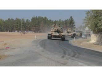 Suriye’ye tank ve askeri personel sevkıyatı