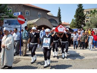 Şehit polise son görev