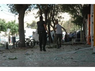 Van Valisi: 2’si polis 19 yaralı var