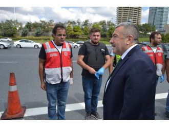 İstanbul Emniyet Müdürü polislerle bayramlaştı