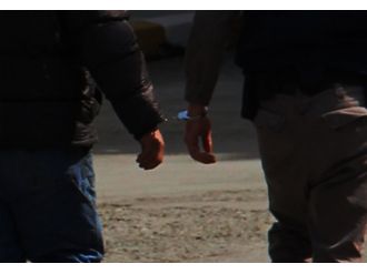 Almanya’da 3 Suriyeli’ye DAEŞ gözaltısı