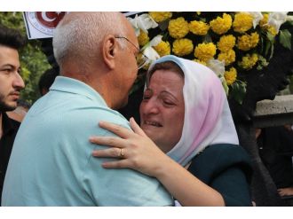 CHP’li Melike Basmacı’nın acı günü