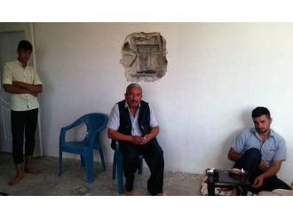 Duvarı kırarak kasayı çaldılar